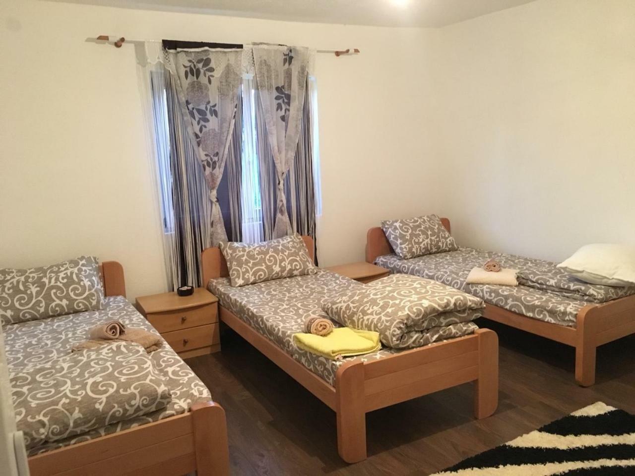 Apartmani ,,Bato,, Sjenica Luaran gambar