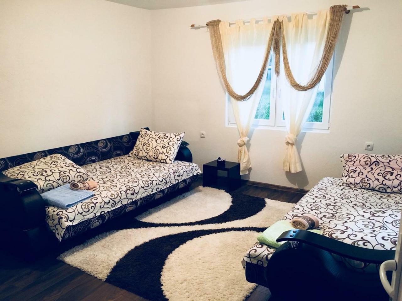 Apartmani ,,Bato,, Sjenica Luaran gambar